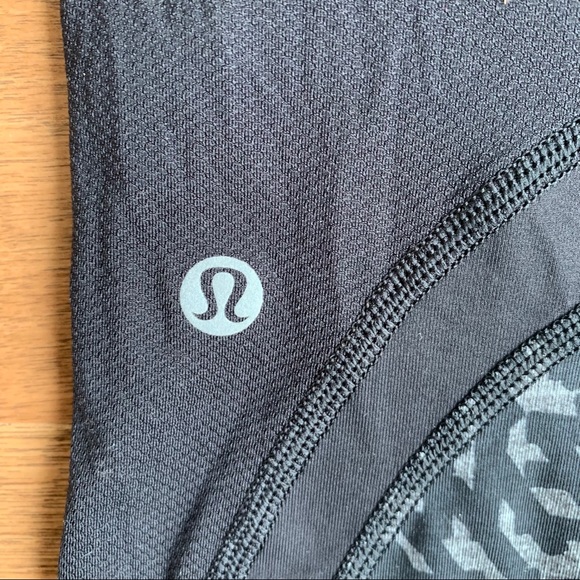 LULULEMON Run: Inspire Crop II size 2 black grey - Picture 11 of 12